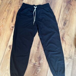 Women’s Vuori Black Jogger Pants